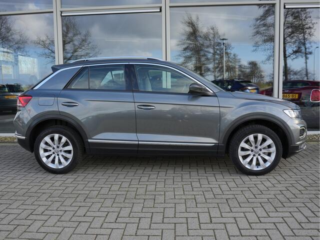 Volkswagen T-Roc 1.5 TSI Sport | Voorstoelen verwarmd | Cruise control adaptief |