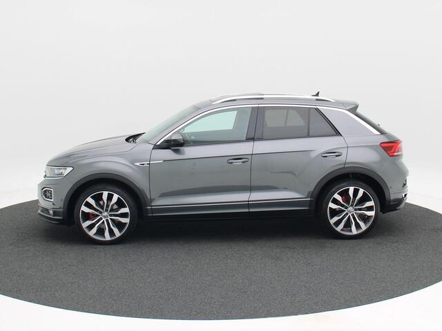 Volkswagen T-Roc 1.5 TSi 150 Pk Automaat Sport Business R-Line | Panoramadak | Adaptive Cruise | Climate Control | Stoelverwarming | Parkeersensoren | Bluetooth | Trekhaak | Navigatie | 19 Inch | 67.919 Km!!