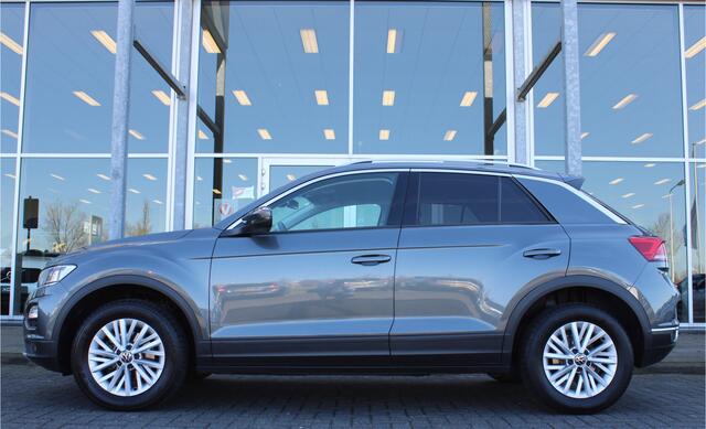 Volkswagen T-Roc 1.5 TSI Automaat Style Business | Adapt. Cruise | Camera | Verw. Voorstoelen | DAB | AppleCarplay | El. Achterklep |