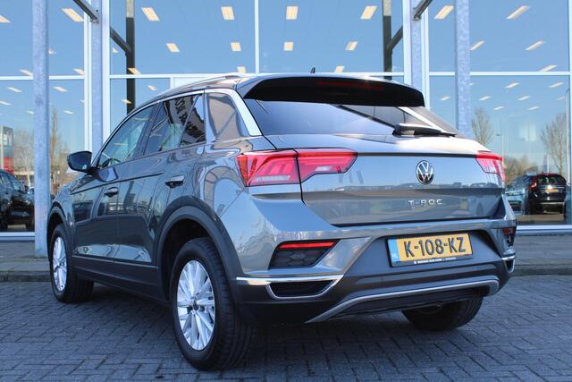 Volkswagen T-Roc 1.5 TSI Automaat Style Business | Adapt. Cruise | Camera | Verw. Voorstoelen | DAB | AppleCarplay | El. Achterklep |