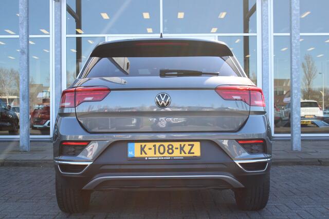 Volkswagen T-Roc 1.5 TSI Automaat Style Business | Adapt. Cruise | Camera | Verw. Voorstoelen | DAB | AppleCarplay | El. Achterklep |
