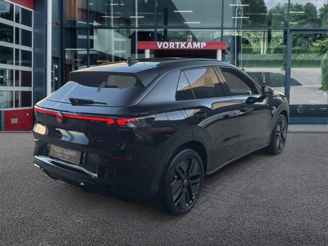 Volkswagen T-Roc 1.5 eTSI R-LINE TREKHAAK/PANO-DAK/CAMERA/ELEK-KLEP/IQ/ACC/STOELVERW