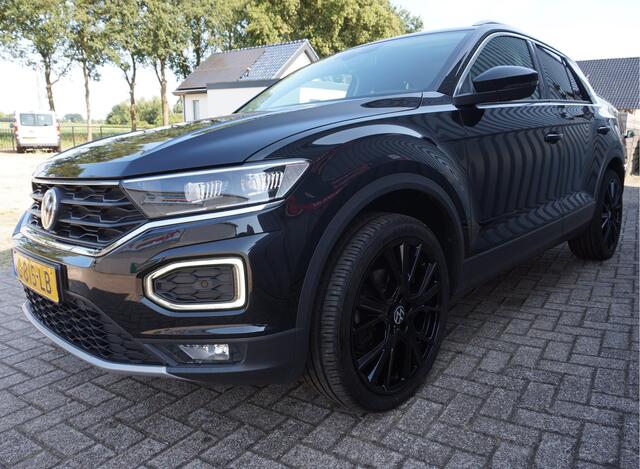Volkswagen T-Roc 1.5 TSI Style Business Nav.Cruise.Pano.Clima.Pdc.19"Velgen