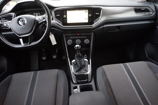 Volkswagen T-Roc 1.5 TSI Style Business Nav.Cruise.Pano.Clima.Pdc.19"Velgen