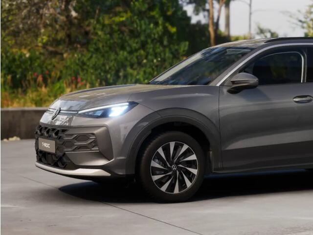 Volkswagen T-Roc Life First Edition 1.5 eTSI 116 PK 7 versn. DSG · Achteruitrijcamera · Draadloze telefoonlader · Comfort Pakket ·