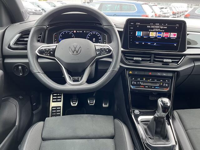 Volkswagen T-Roc 1.5 TSI R-LINE Blackstyle ** LED, VIRTUAL, ACC, MASSAGE, VERW. STUUR, 18-inch LMV ** 1e EIG - Slechts 27.061km. ** ** INFORMEER OOK NAAR ONZE AANTREKKELIJKE FINANCIAL-LEASE TARIEVEN **