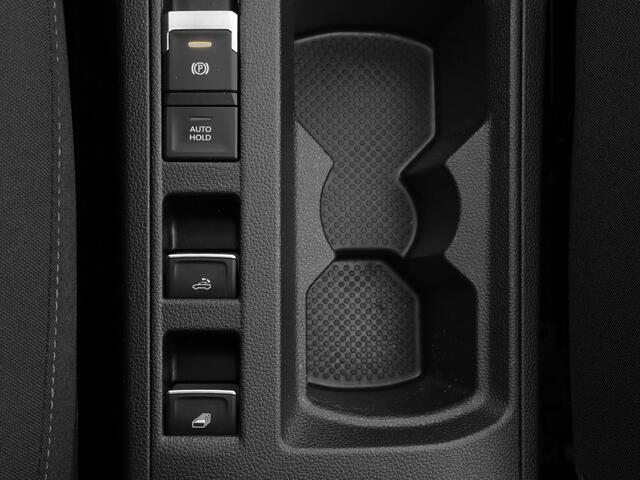 Volkswagen T-Roc Cabrio 1.5 TSI 150pk DSG Style · Apple/Android Car Play · Stoelverwarming · Alarm · Navigatie · P-Sensoren · 17'' Inch ·