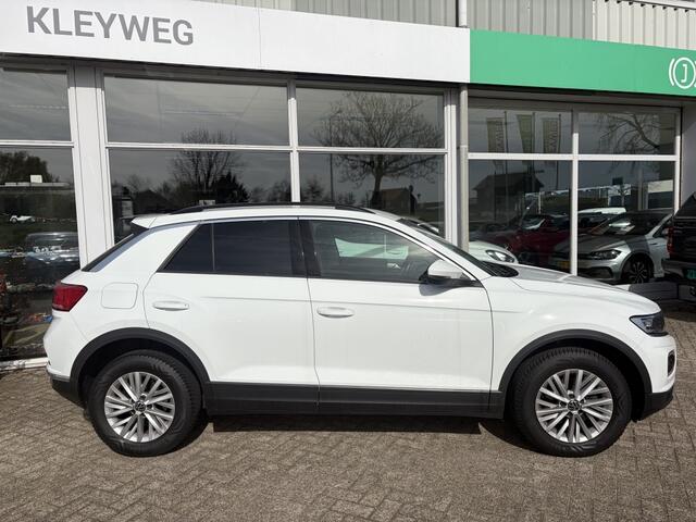 Volkswagen T-Roc 1.0 TSI Style, Carplay, Camera, Led, All season