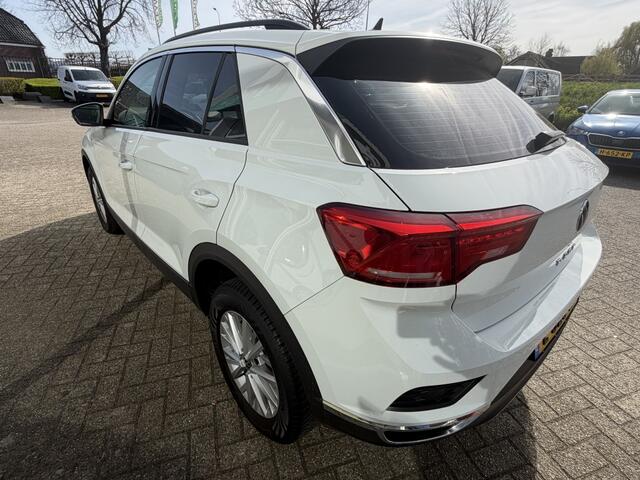 Volkswagen T-Roc 1.0 TSI Style, Carplay, Camera, Led, All season