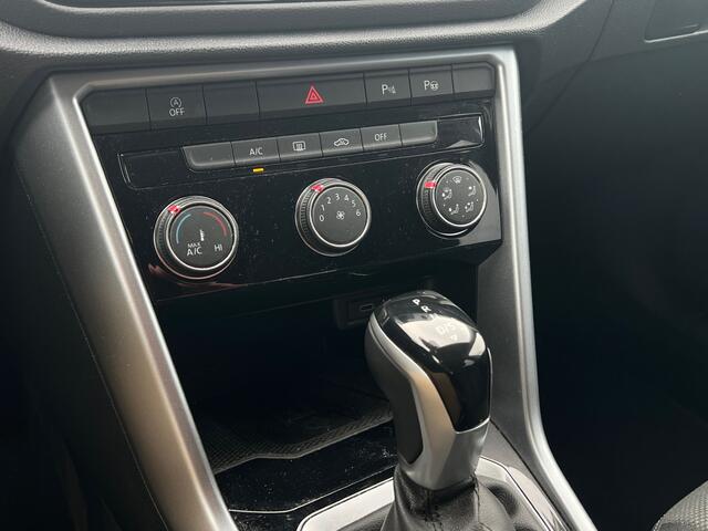 Volkswagen T-Roc 1.5 TSI 150pk DSG Life 75 Edition Navigatie Camera