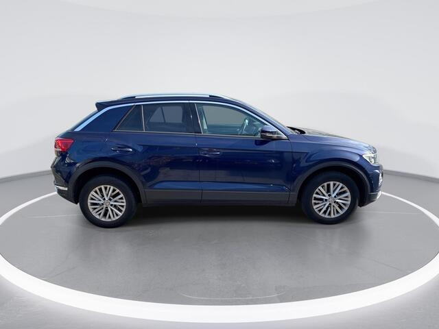 Volkswagen T-Roc 1.0 TSI 116pk Style · Elektrische achterklep · Camera · Apple/Android Car Play · Navigatie · Info Active Display ·