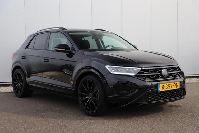 Volkswagen T-Roc 1.5 TSI Life Black Edition 150PK DSG Automaat Trekhaak Virtual 19 inch LMV Adaptive Cruise Lane Assist LED