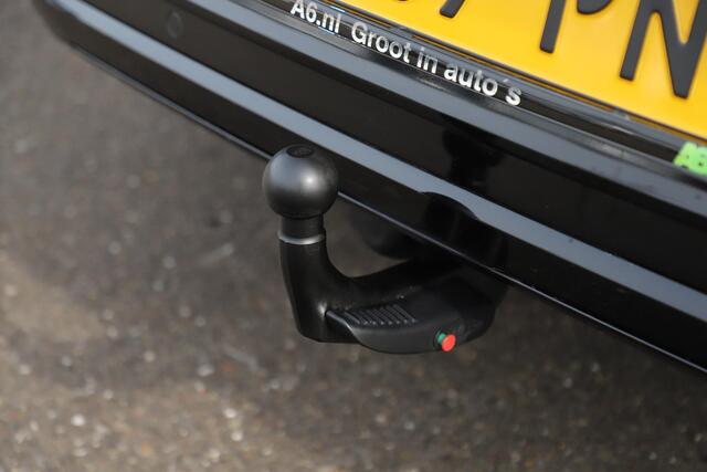 Volkswagen T-Roc 1.5 TSI Life Black Edition 150PK DSG Automaat Trekhaak Virtual 19 inch LMV Adaptive Cruise Lane Assist LED