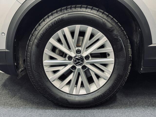 Volkswagen T-Roc 1.0 TSI Life | Camera | CarPlay | Stoelverw.