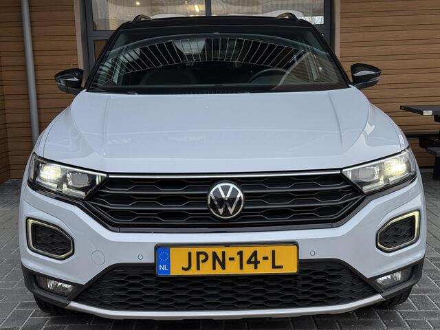 Volkswagen T-Roc 1.5 TSI Sport,Trekh,Navi,Carpl,Led,Cam,Cruise