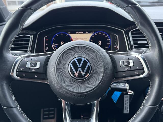 Volkswagen T-Roc 1.5 TSI Sport,Trekh,Navi,Carpl,Led,Cam,Cruise