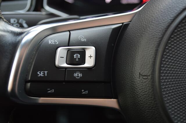 Volkswagen T-Roc 1.5 TSI Sport DSG Led Panorama Virtual Acc Camera Afn.trekh Pdc