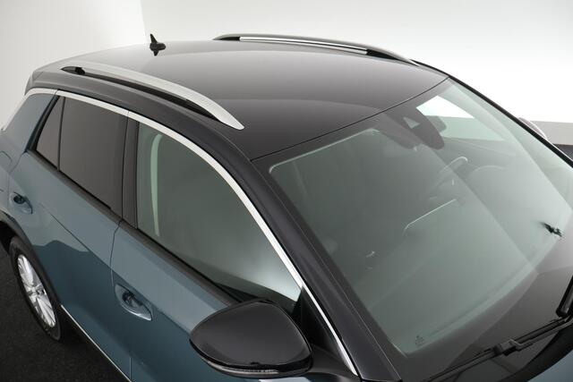 Volkswagen T-Roc 1.5 TSI 150pk Style Trekhaak Camera Led Keyless Stoelverwarming Virtual Cockpit App-Connect
