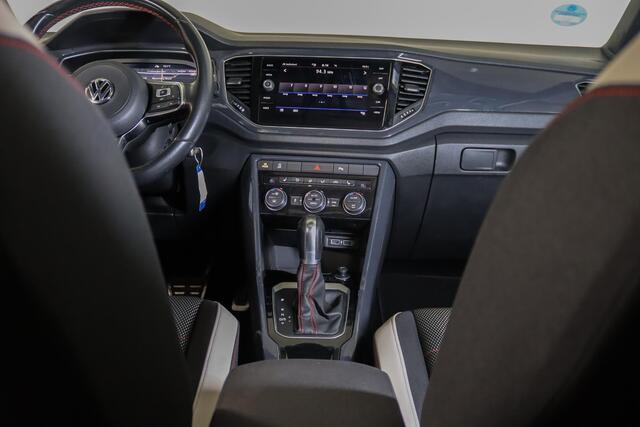 Volkswagen T-Roc 1.5 TSI Sport Panoramadak, ACC, Bluetooth, LED, Virtual,