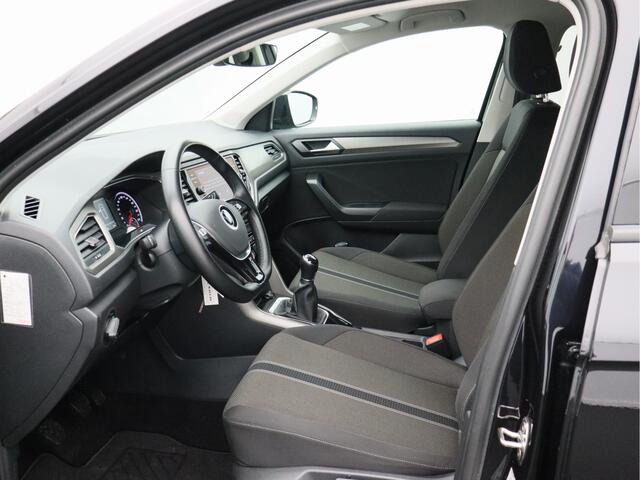 Volkswagen T-Roc 1.0 TSI Style/ lage km/ trekhaak!
