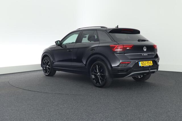 Volkswagen T-Roc 1.5 TSI 150pk DSG Sport Black Style Trekhaak Led Stoelverwarming Virtual Cockpit Navigatie