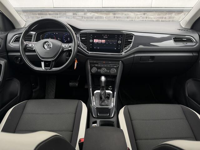 Volkswagen T-Roc 1.5 TSI Sport | Pano | Trekhaak | LED | Carplay | Camera | Virtual Cockpit | PDC