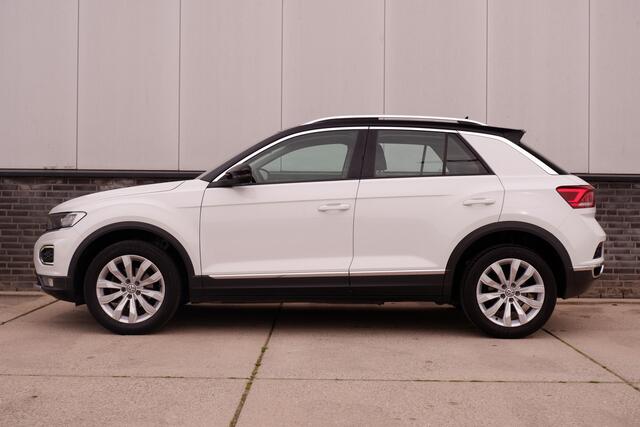 Volkswagen T-Roc 1.5 TSI Sport | Pano | Trekhaak | LED | Carplay | Camera | Virtual Cockpit | PDC