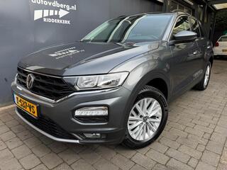volkswagen-t-roc-1.5-tsi-style-carp