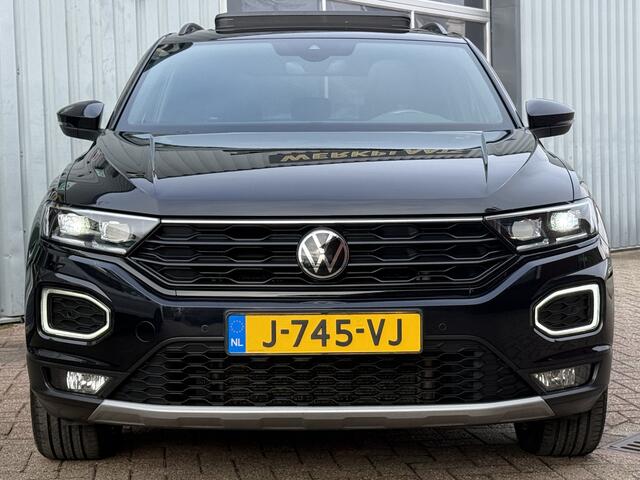 Volkswagen T-Roc 1.5 TSI Sport | AUTOMAAT | PANO | CAMERA | VIRTUAL COCKPIT | NAVI |