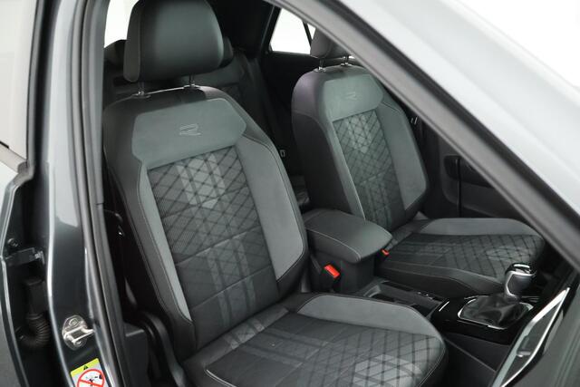 Volkswagen T-Roc 1.5 TSI 150pk DSG 2x R-Line Stoelverwarming App-Connect Led