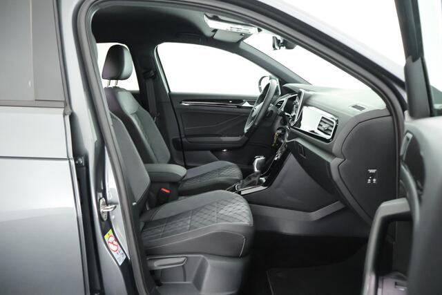 Volkswagen T-Roc 1.5 TSI 150pk DSG 2x R-Line Stoelverwarming App-Connect Led