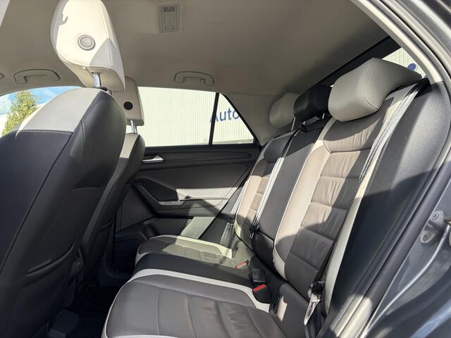 Volkswagen T-Roc 1.5 TSI Sport Camera, Navi Rijklaar met beurt & garantie!