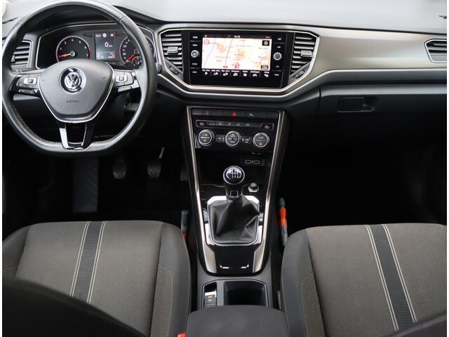 Volkswagen T-Roc 1.0 TSI Style | Camera | Trekhaak | Navigatie | Org. NL