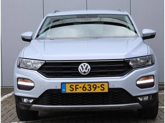 Volkswagen T-Roc 1.0 TSI Style | Camera | Trekhaak | Navigatie | Org. NL