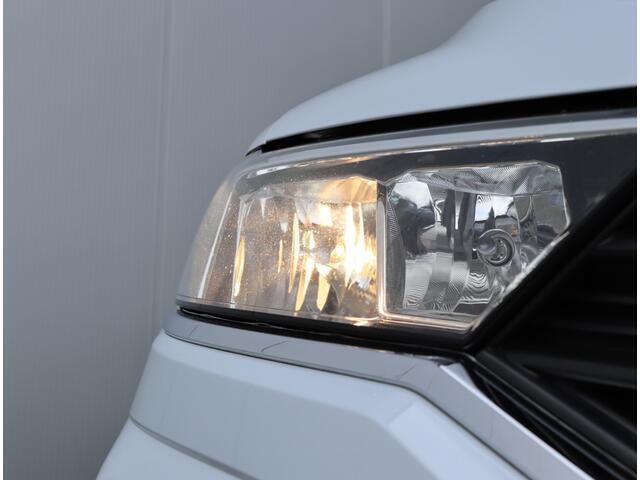 Volkswagen T-Roc 1.0 TSI Style | Camera | Trekhaak | Navigatie | Org. NL