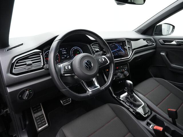 Volkswagen T-Roc 1.5 TSI 150 pk DSG Sport | Panoramadak | Standkachel | Elektrische achterklep | Stoelverwarming | Navigatie