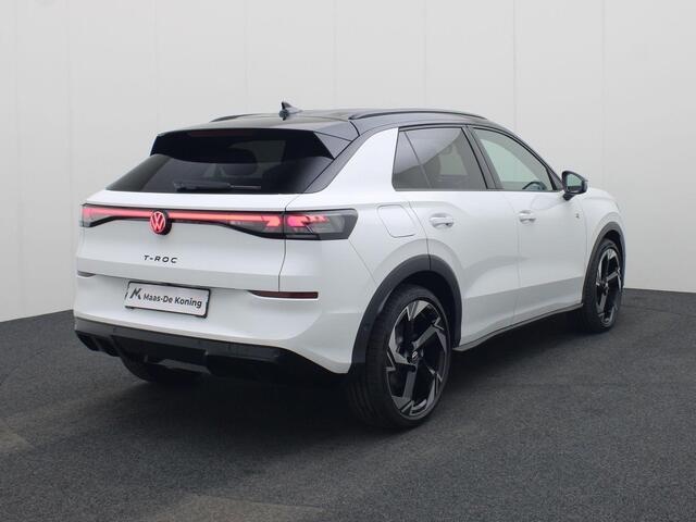 Volkswagen T-Roc 1.5eTSI 150pk R-Line First Edition Black Style DSG · 360°Camera · Head-up Display · Stuur- & Stoelverwarming · Keyless · Side Assist · Apple/Android Car Play · Garantie t/m 09-11-2027