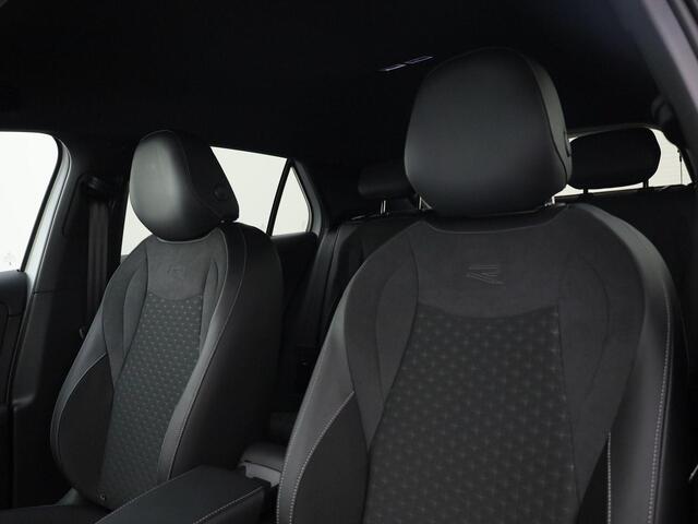 Volkswagen T-Roc 1.5eTSI 150pk R-Line First Edition Black Style DSG · 360°Camera · Head-up Display · Stuur- & Stoelverwarming · Keyless · Side Assist · Apple/Android Car Play · Garantie t/m 09-11-2027