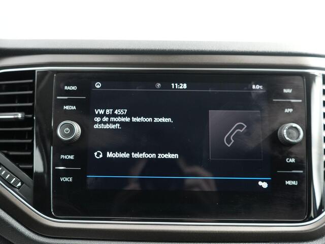 Volkswagen T-Roc 1.0 TSI Style | ACC | Stoelverwarming | Trekhaak | Navi |