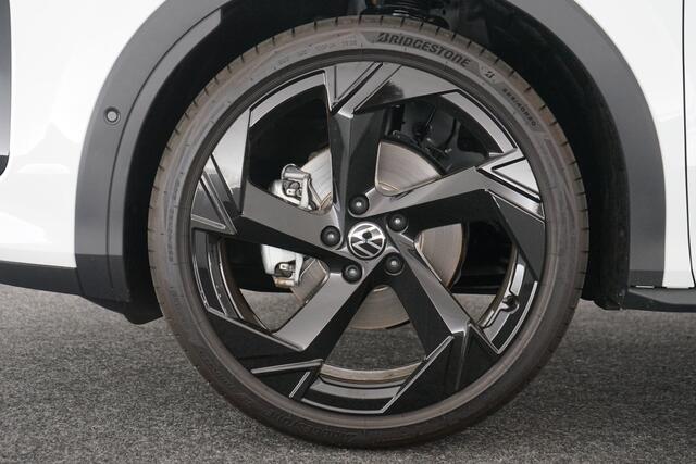 Volkswagen T-Roc 1.5 eTsi R-Line First Edition