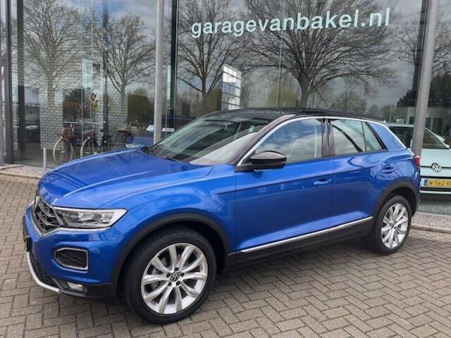 Volkswagen T-Roc 1.5 TSI SPORT AUTOMAAT VITUAL CARPLAY AD CRUISE