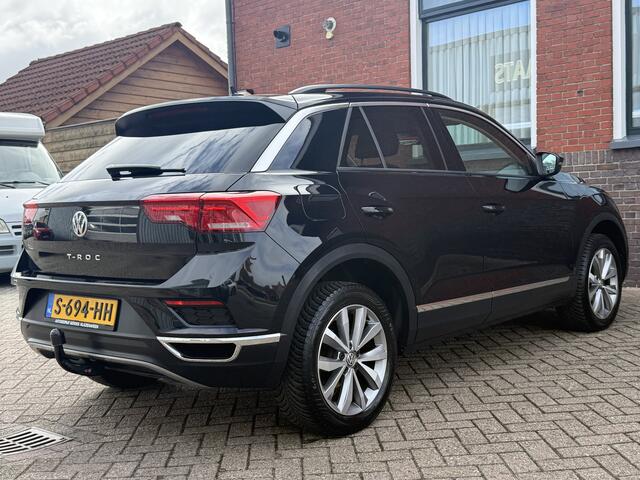 Volkswagen T-Roc 1.5 TSI Sport Business R | AUTOMAAT | TREKHAAK | CAMERA | PANO | NAVI |