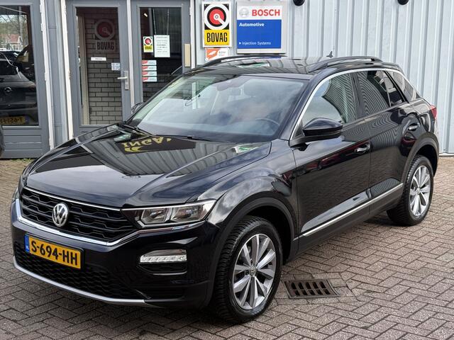 Volkswagen T-Roc 1.5 TSI Sport Business R | AUTOMAAT | TREKHAAK | CAMERA | PANO | NAVI |