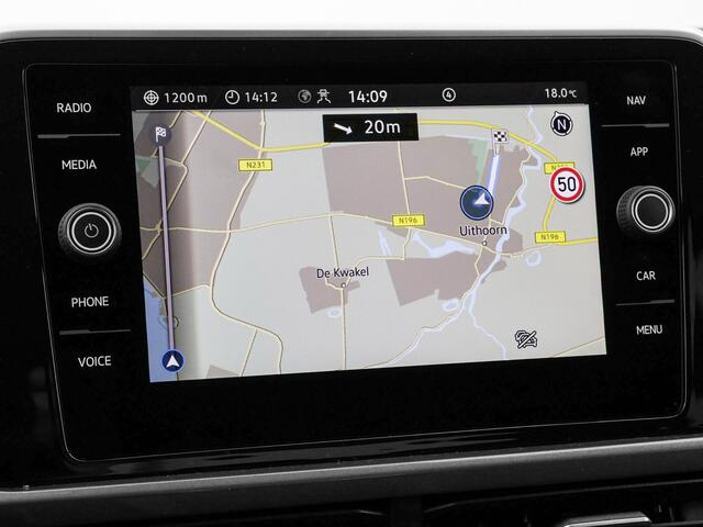 Volkswagen T-Roc 1.5 TSI 150pk DSG Style · Apple/Android Car Play · Afneembare Trekhaak · Massagefunctie Bestuurder · Stoelverwarming · Sportstoelen · Garantie t/m 07-01-2027