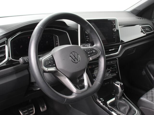 Volkswagen T-Roc 1.5 TSI 150pk DSG R-Line | Navigatie | Apple Carplay/Android Auto | Parkeersensoren | Camera | Adaptive Cruise Control | Elektrische achterklep | Stoel- en stuurverwarming | Climate Control | Ledverlichting | Virtual Cockpit