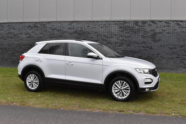Volkswagen T-Roc 1.5 TSI Automaat Navi parkeer-camera