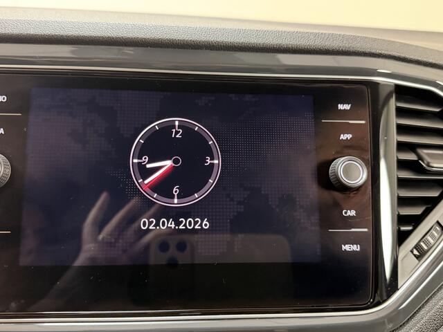 Volkswagen T-Roc 1.5 TSI 150PK DSG Sport Business Team Apple/Android/Navi / Afn. Trekhaak / Stoel & Stuurverw. / PDC / Camera / Climate