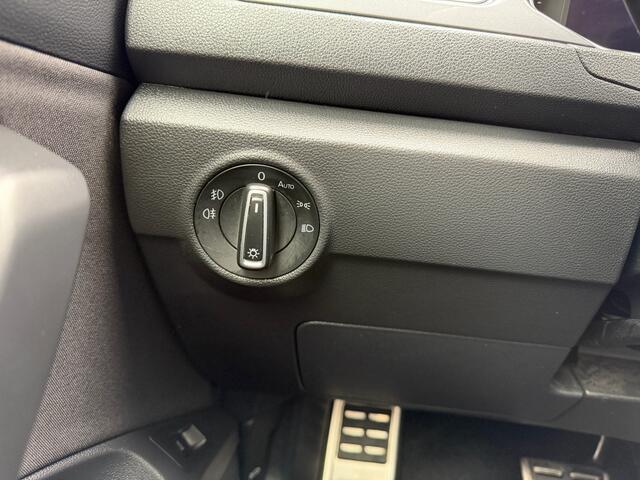 Volkswagen T-Roc 1.5 TSI Sport Trekhaak | Stuur/stoel verw | App connect