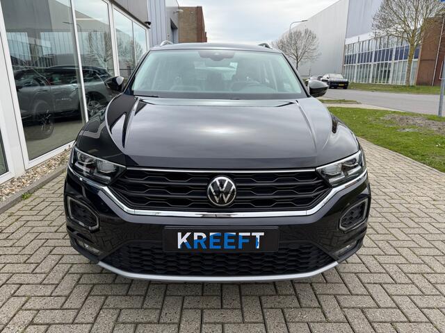 Volkswagen T-Roc 1.5 TSI Sport Stuur\Stoel verw | Trekhaak | App |