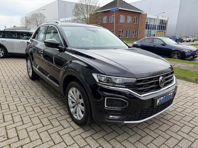 Volkswagen T-Roc 1.5 TSI Sport Stuur\Stoel verw | Trekhaak | App |